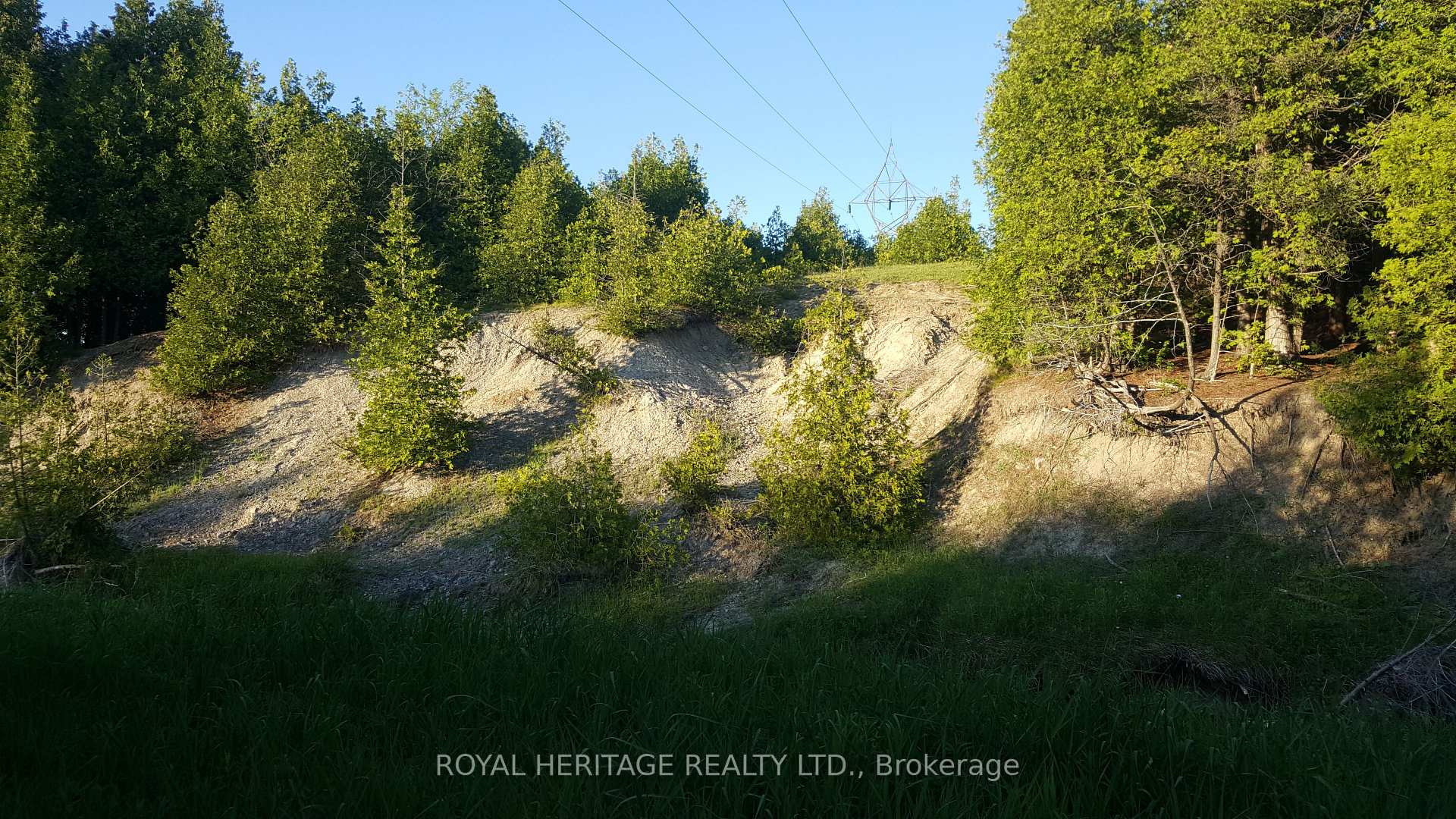 Photo 6 of 1855 Stevenson Road N, Oshawa, Northwood — HOMEH