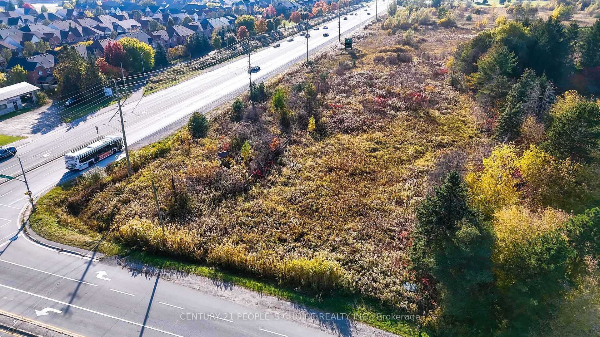 Photo of 592 Taunton Road E