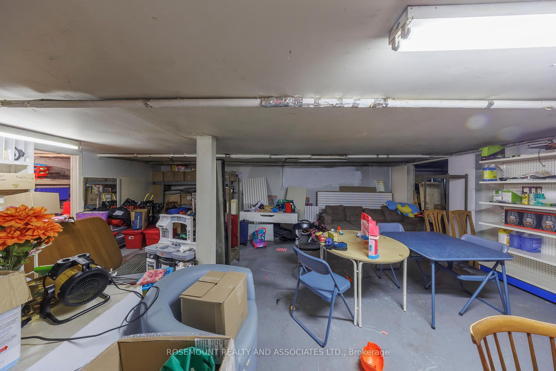 Photo 13 of 22 Bond Street W, Oshawa, O'Neill — HOMEH