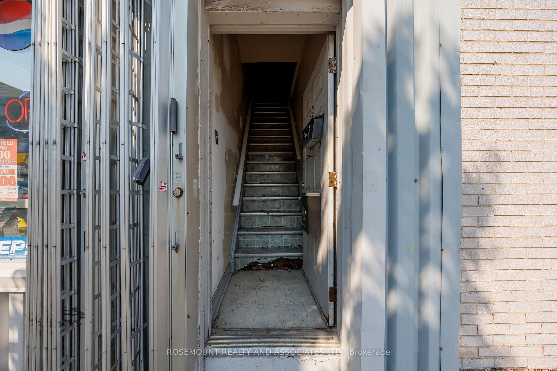 Photo 19 of 22 Bond Street W, Oshawa, O'Neill — HOMEH