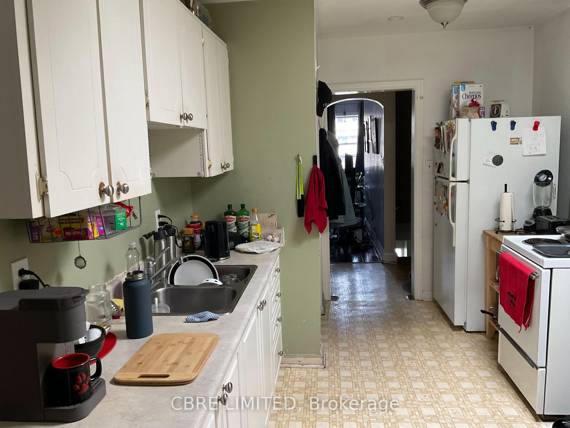 Photo 10 of 827 O'Connor Drive, Toronto, O'Connor-Parkview — HOMEH