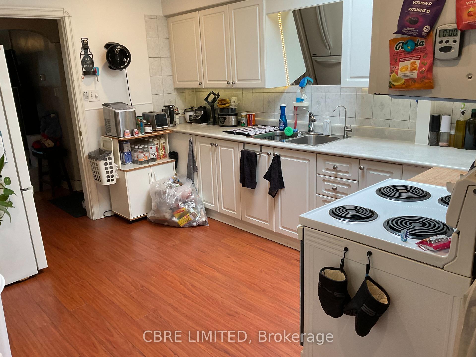 Photo 7 of 819 O'Connor Drive, Toronto, O'Connor-Parkview — HOMEH