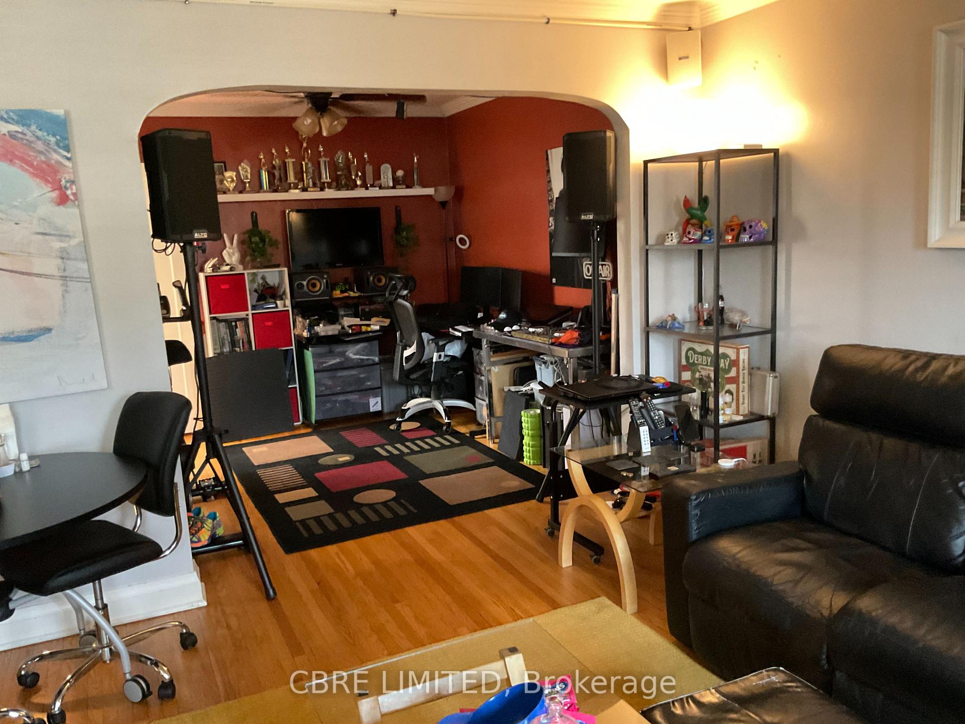 Photo 10 of 819 O'Connor Drive, Toronto, O'Connor-Parkview — HOMEH