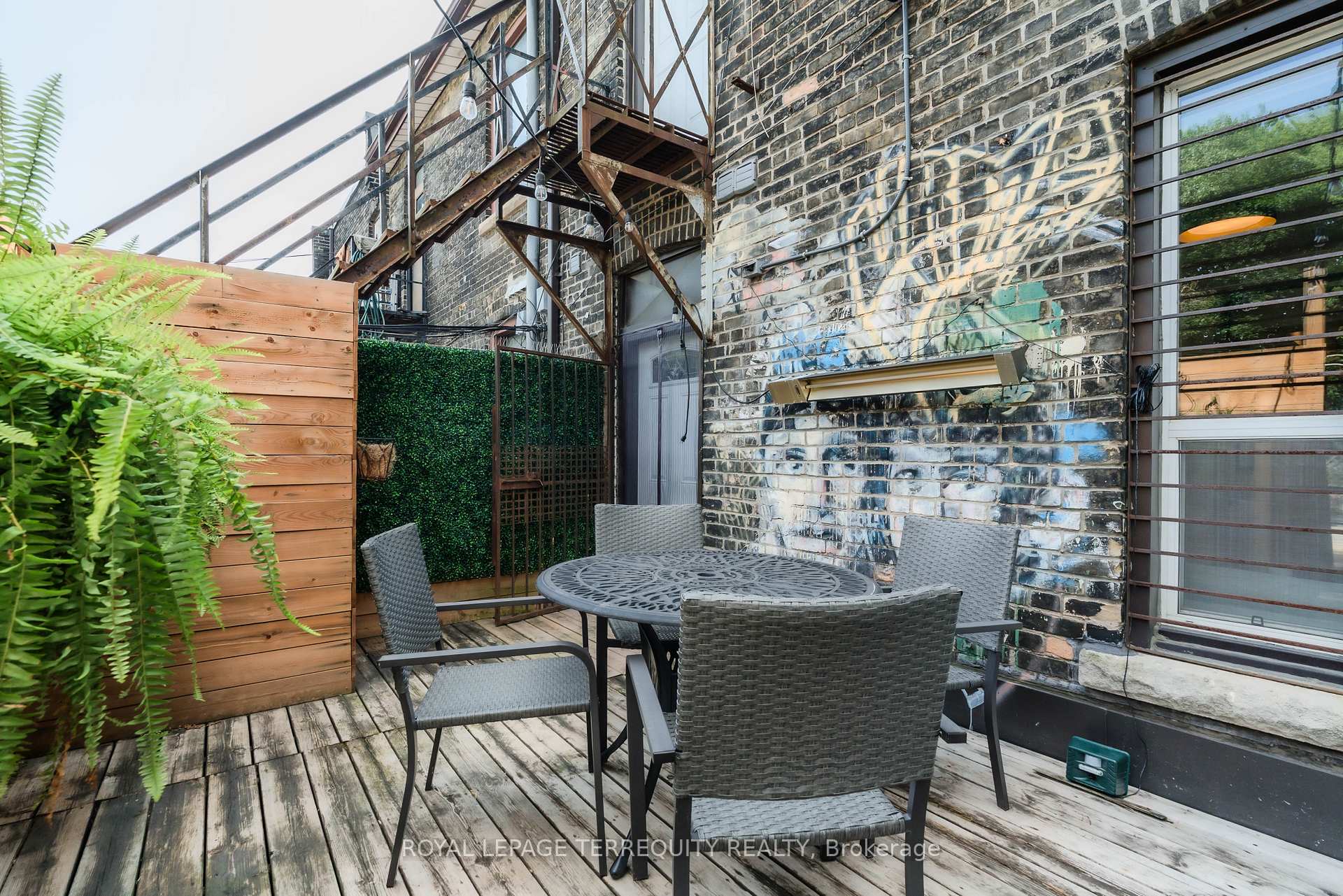 Photo 10 of 894 Queen Street E, Toronto, South Riverdale — HOMEH