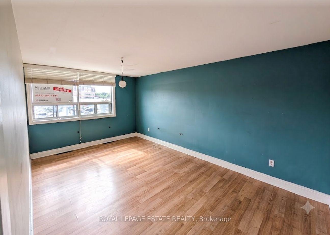 Photo 7 of 2436 Kingston Road, Scarborough, Birchcliffe-Cliffside — HOMEH