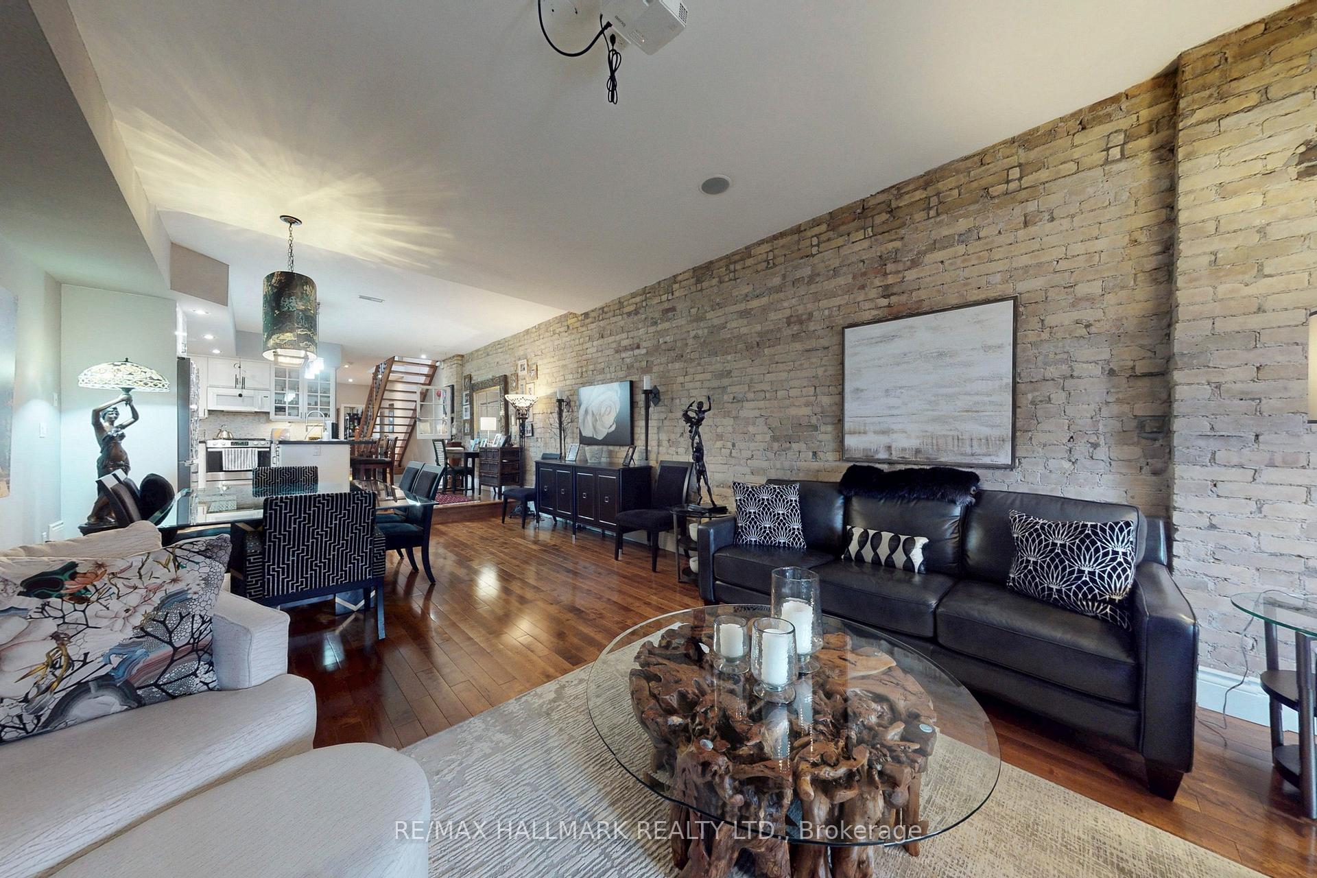 Photo 13 of 2184 Queen Street E, Toronto, The Beaches — HOMEH
