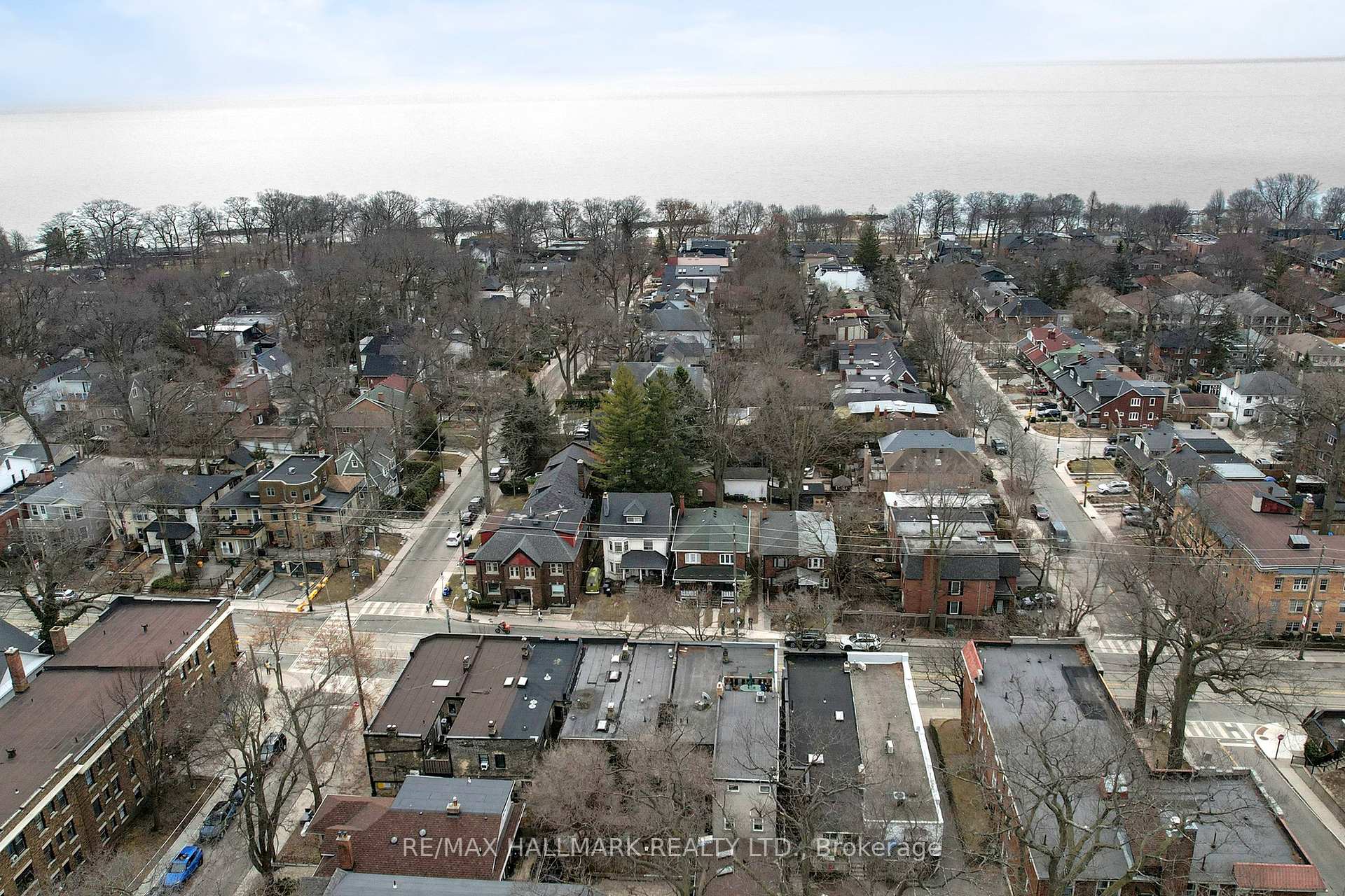 Photo 32 of 2184 Queen Street E, Toronto, The Beaches — HOMEH