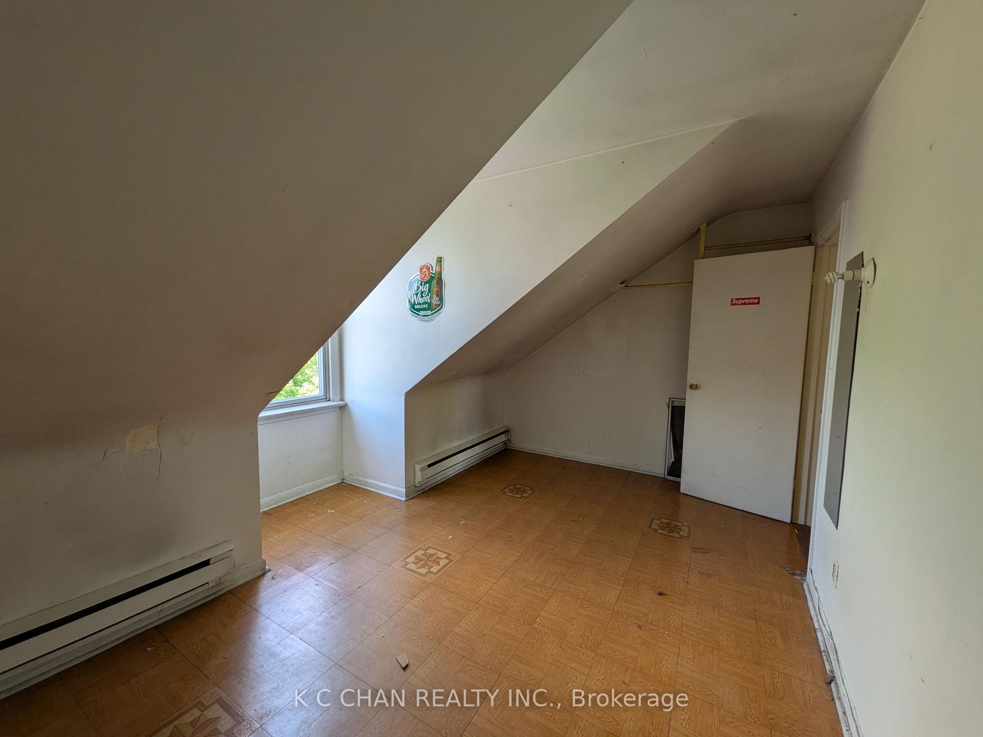 Photo 18 of 748 Broadview Avenue, Toronto, North Riverdale — HOMEH