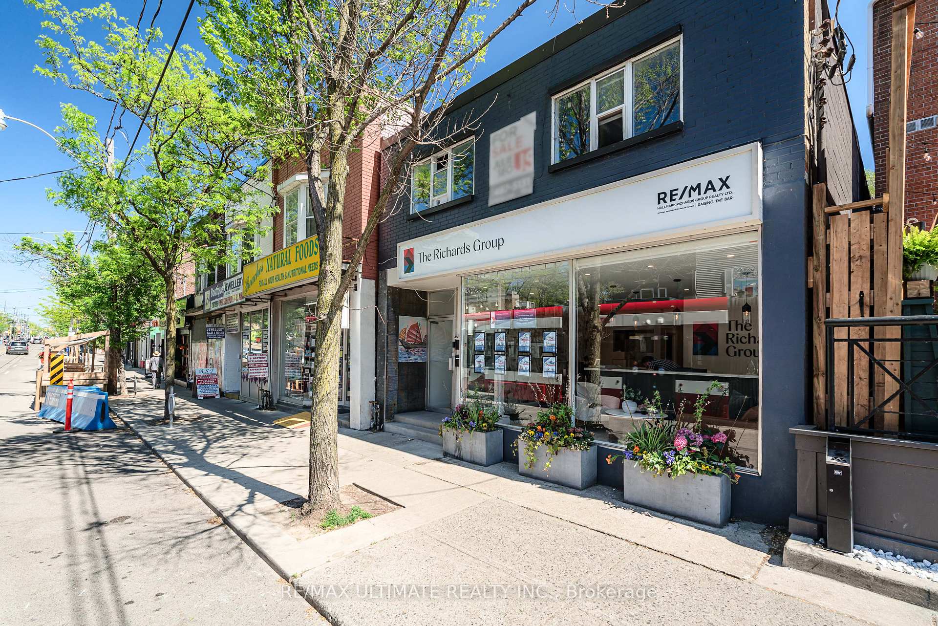 Photo 1 of 1945 Queen Street E, Toronto, The Beaches — HOMEH