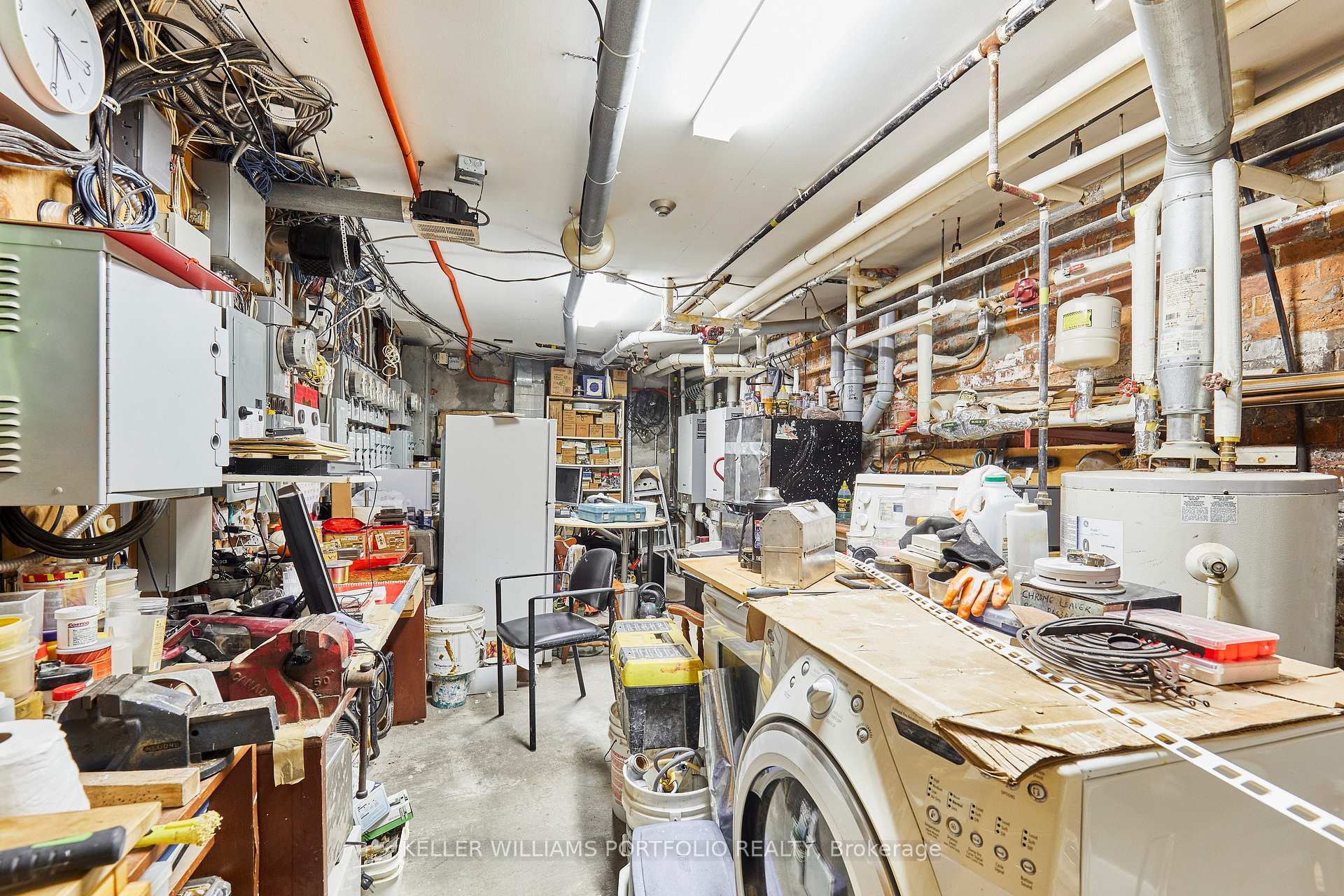 Photo 9 of 1395 Gerrard Street E, Toronto, Greenwood-Coxwell — HOMEH