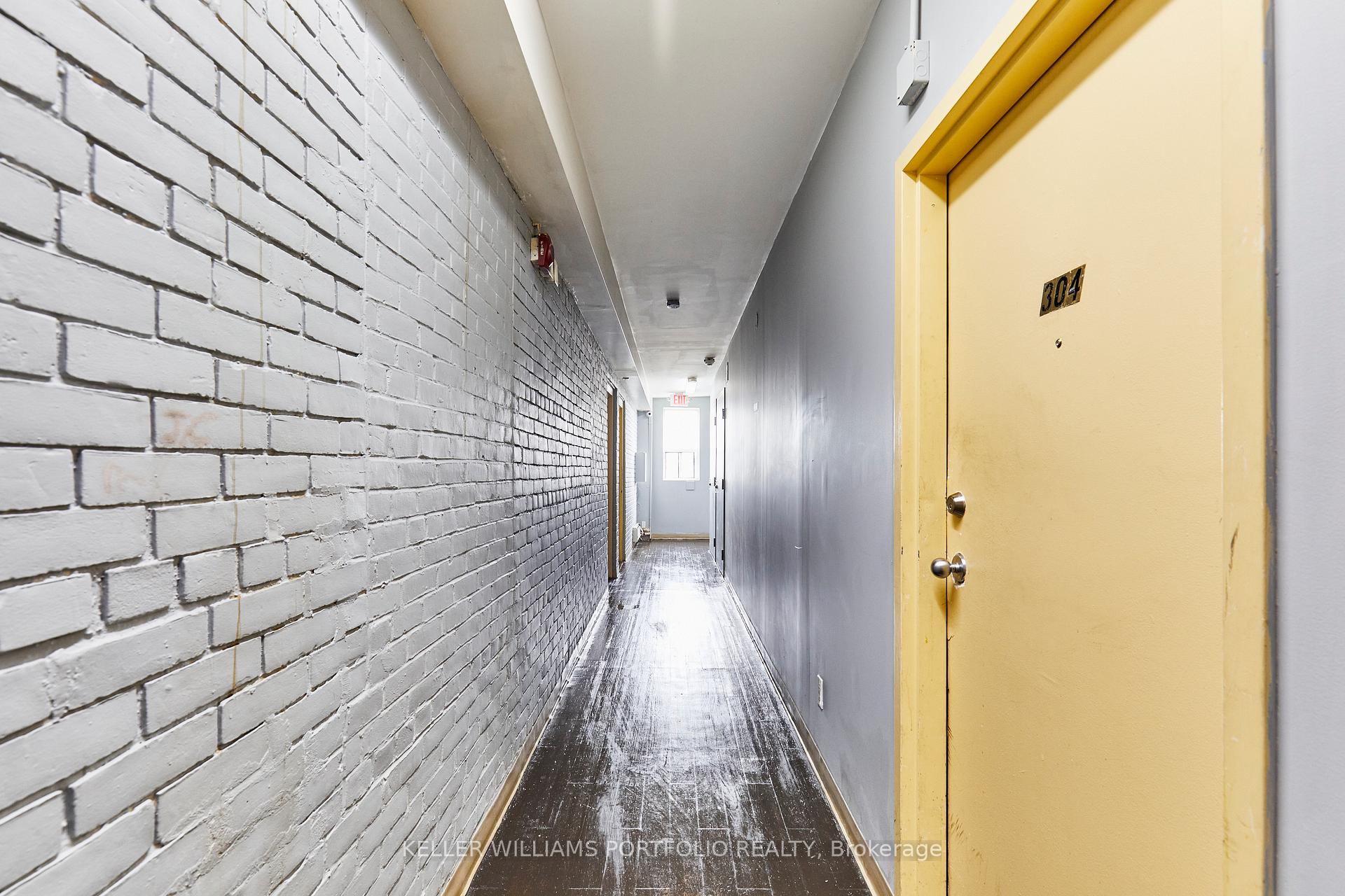 Photo 12 of 1395 Gerrard Street E, Toronto, Greenwood-Coxwell — HOMEH