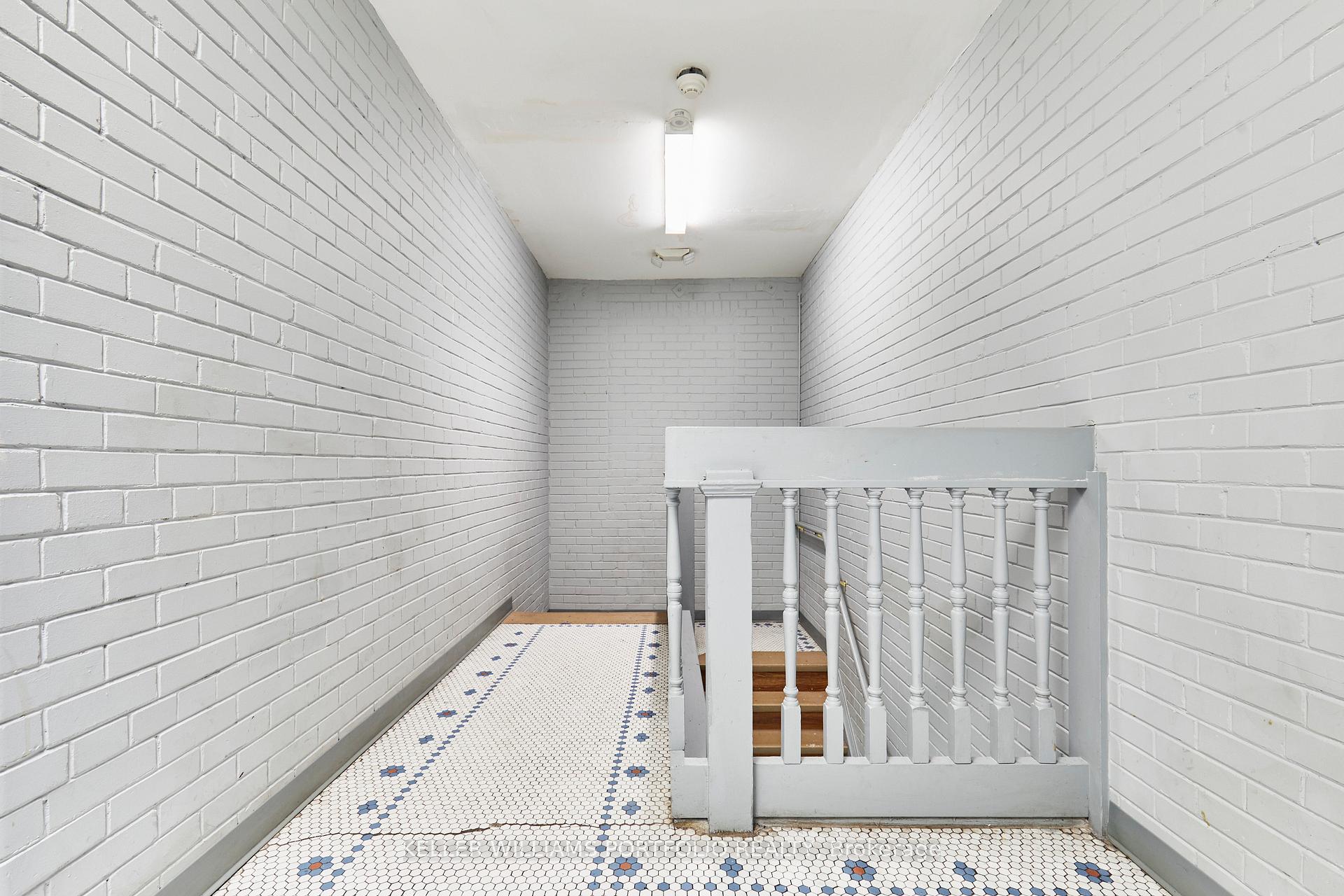 Photo 14 of 1395 Gerrard Street E, Toronto, Greenwood-Coxwell — HOMEH
