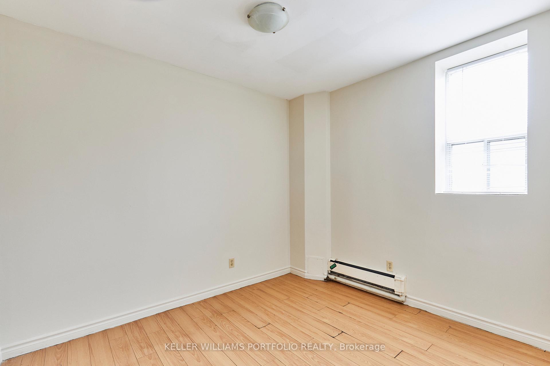Photo 25 of 1395 Gerrard Street E, Toronto, Greenwood-Coxwell — HOMEH