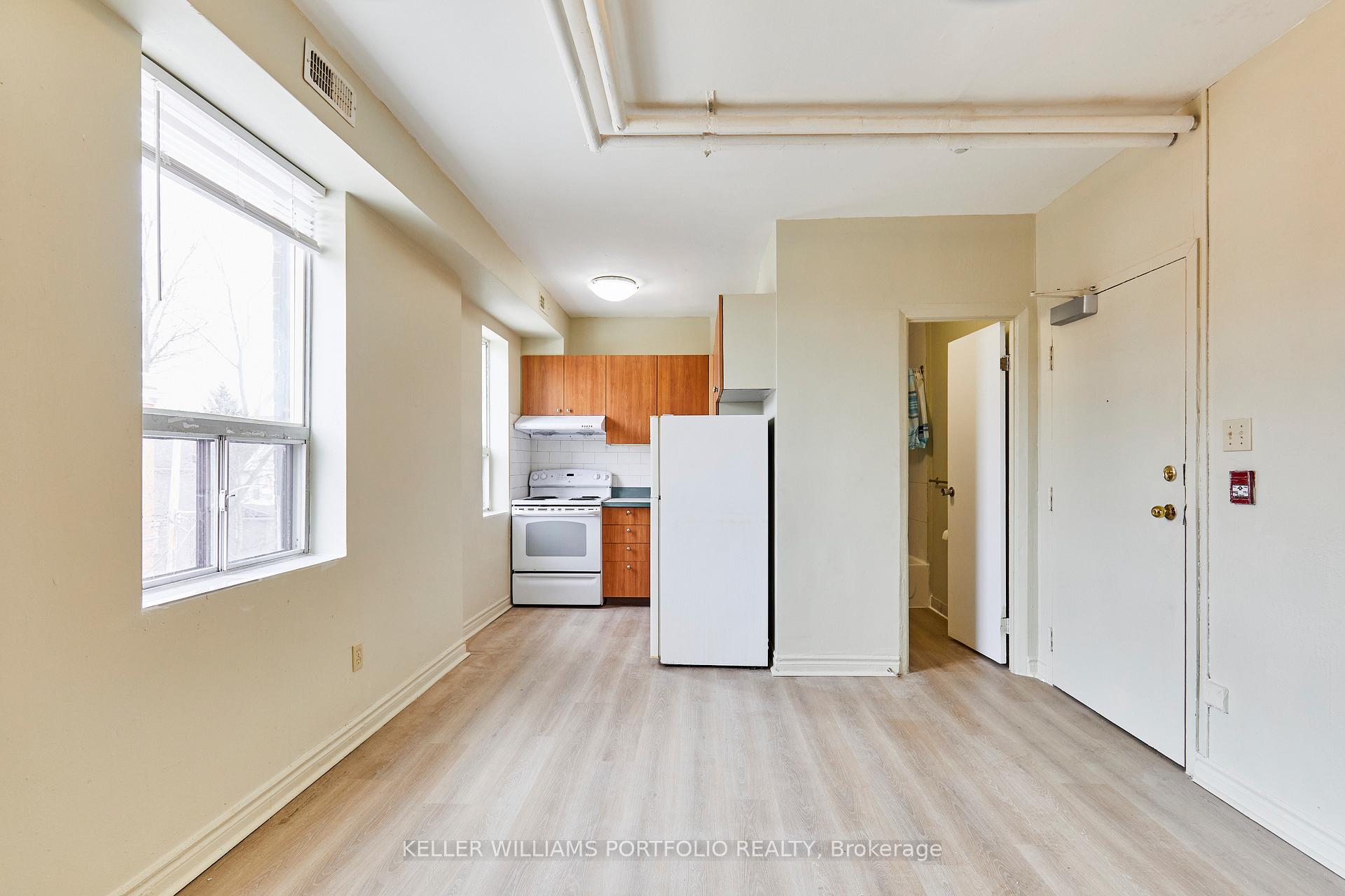 Photo 27 of 1395 Gerrard Street E, Toronto, Greenwood-Coxwell — HOMEH