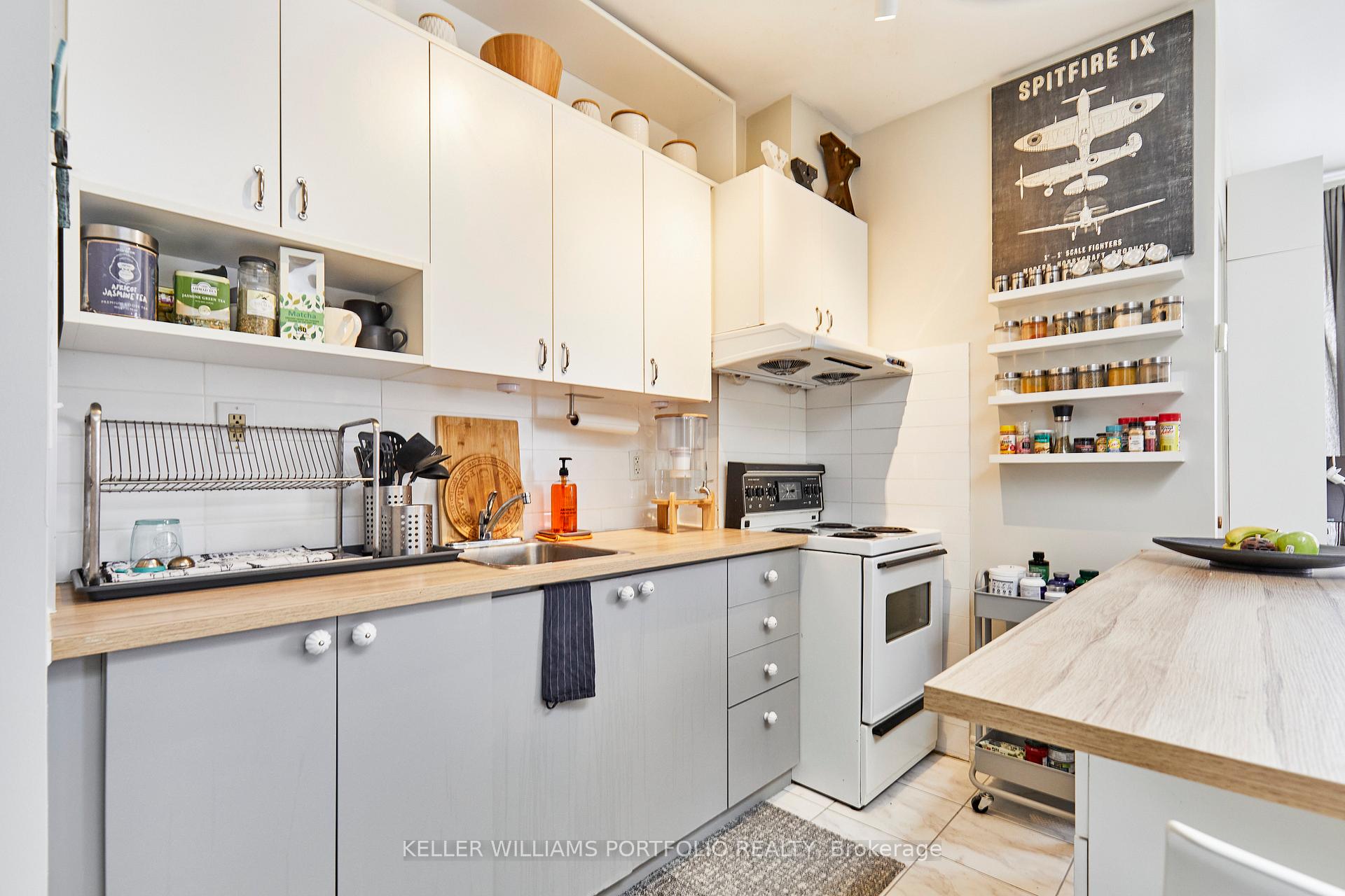 Photo 35 of 1395 Gerrard Street E, Toronto, Greenwood-Coxwell — HOMEH