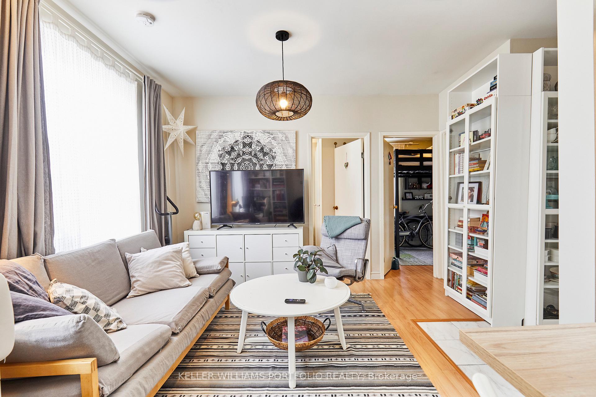 Photo 39 of 1395 Gerrard Street E, Toronto, Greenwood-Coxwell — HOMEH