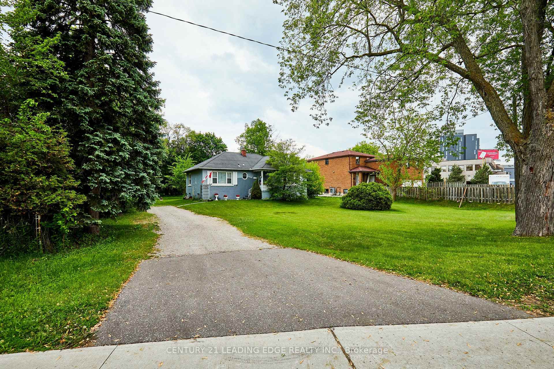 Photo 2 of 4607 Kingston Road, Scarborough, West Hill — HOMEH