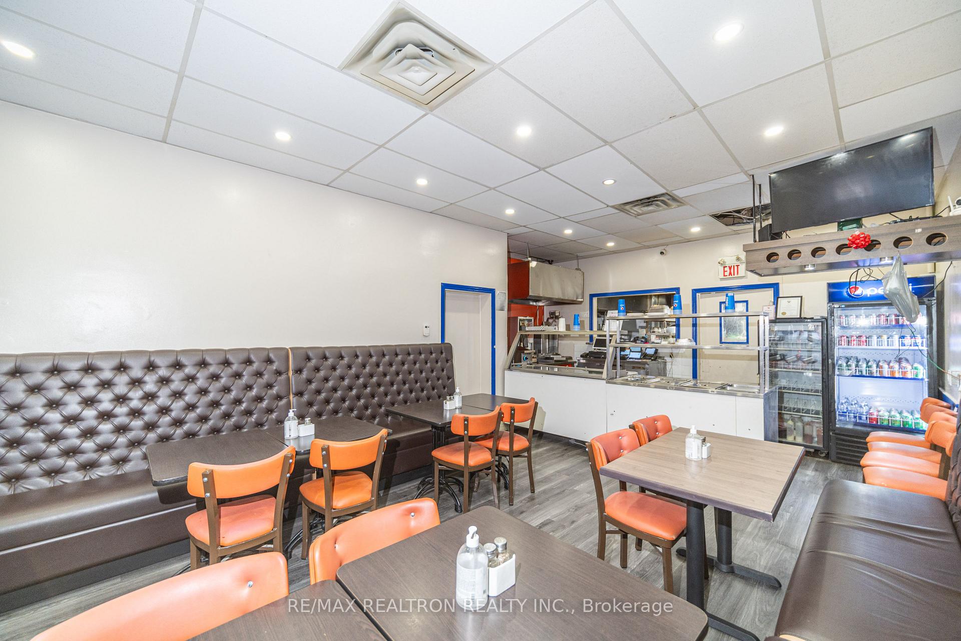 Photo 6 of 3541 St Clair Avenue E, Scarborough, Clairlea-Birchmount — HOMEH