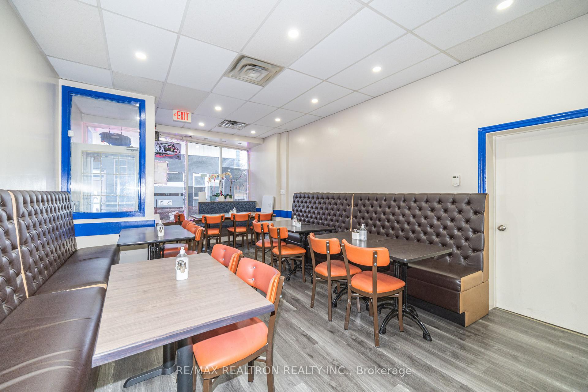 Photo 8 of 3541 St Clair Avenue E, Scarborough, Clairlea-Birchmount — HOMEH