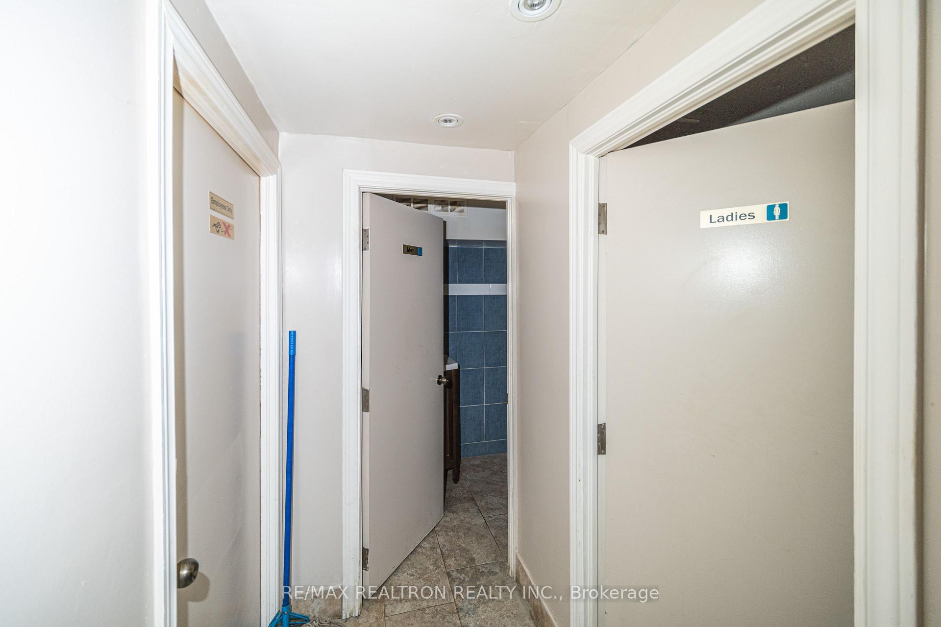 Photo 15 of 3541 St Clair Avenue E, Scarborough, Clairlea-Birchmount — HOMEH