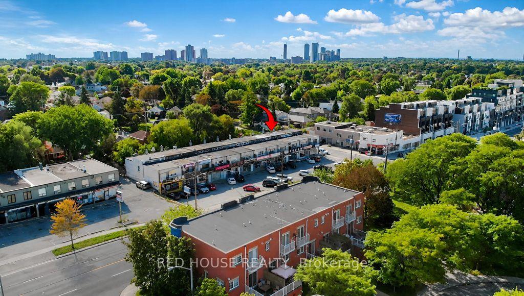 Photo 2 of 1533 O'Connor Drive, Toronto, O'Connor-Parkview — HOMEH