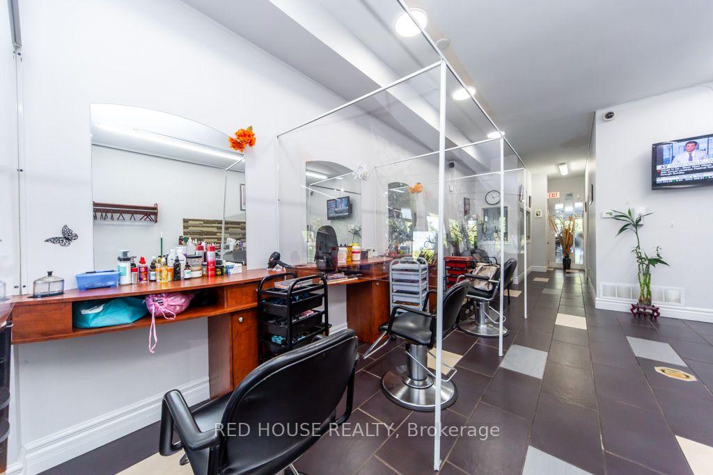 Photo 10 of 1533 O'Connor Drive, Toronto, O'Connor-Parkview — HOMEH