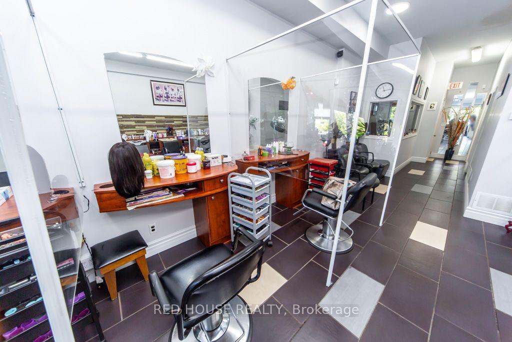Photo 11 of 1533 O'Connor Drive, Toronto, O'Connor-Parkview — HOMEH