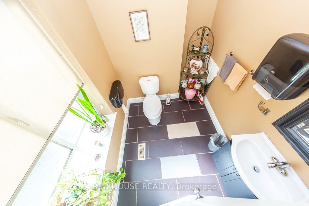 Photo 21 of 1533 O'Connor Drive, Toronto, O'Connor-Parkview — HOMEH