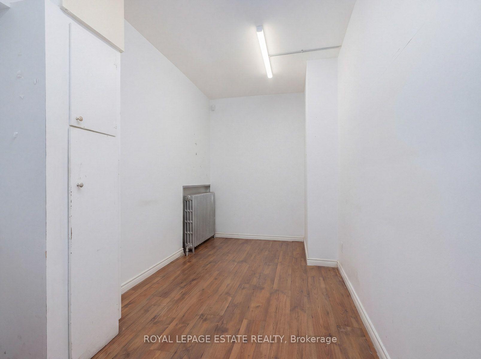 Photo 11 of 1562 Queen Street E, Toronto, Greenwood-Coxwell — HOMEH