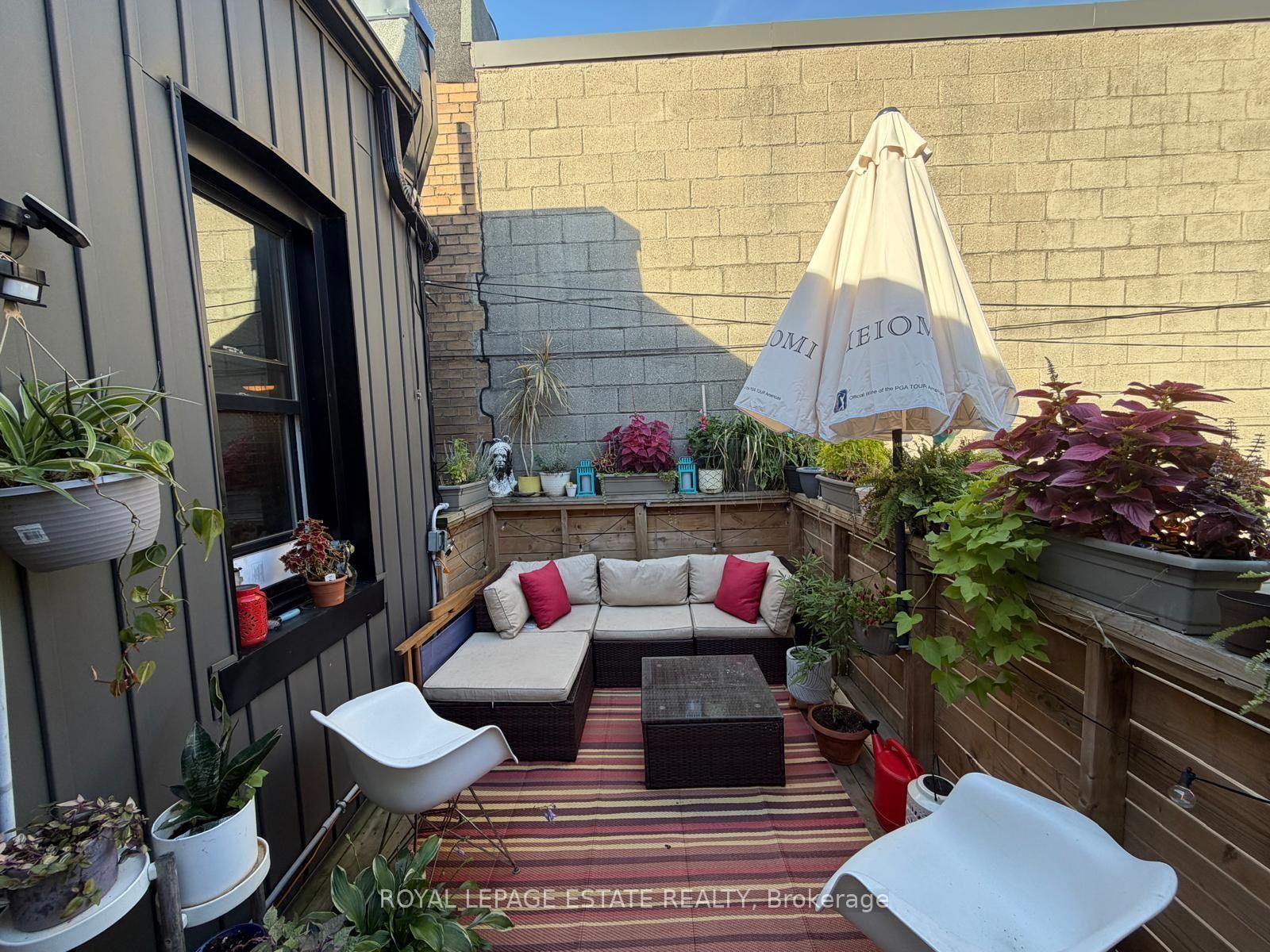 Photo 22 of 1562 Queen Street E, Toronto, Greenwood-Coxwell — HOMEH