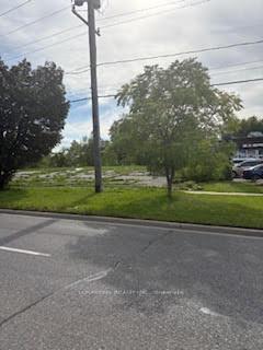 Photo 3 of 744 Markham Road, Scarborough, Woburn — HOMEH