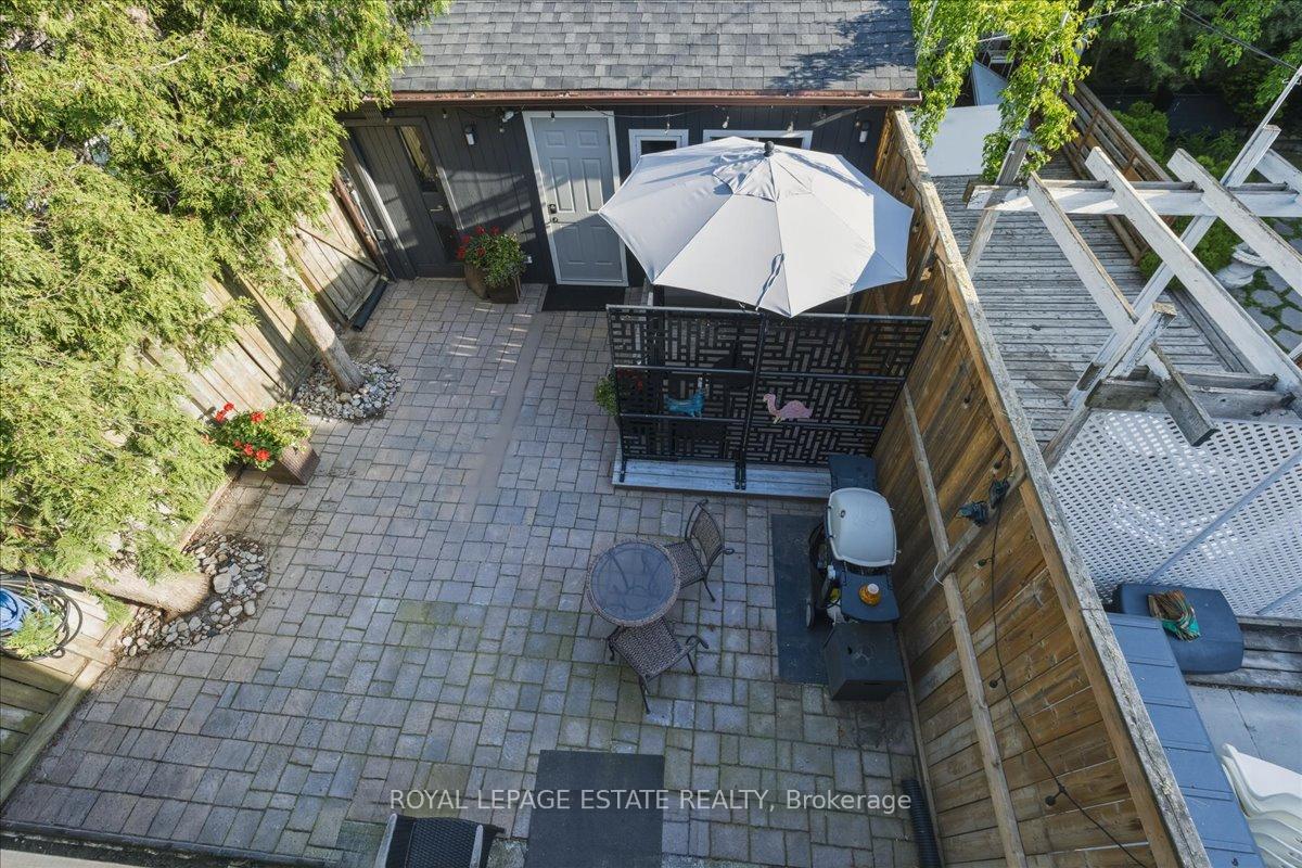Photo 8 of 1398 Queen Street E, Toronto, Greenwood-Coxwell — HOMEH