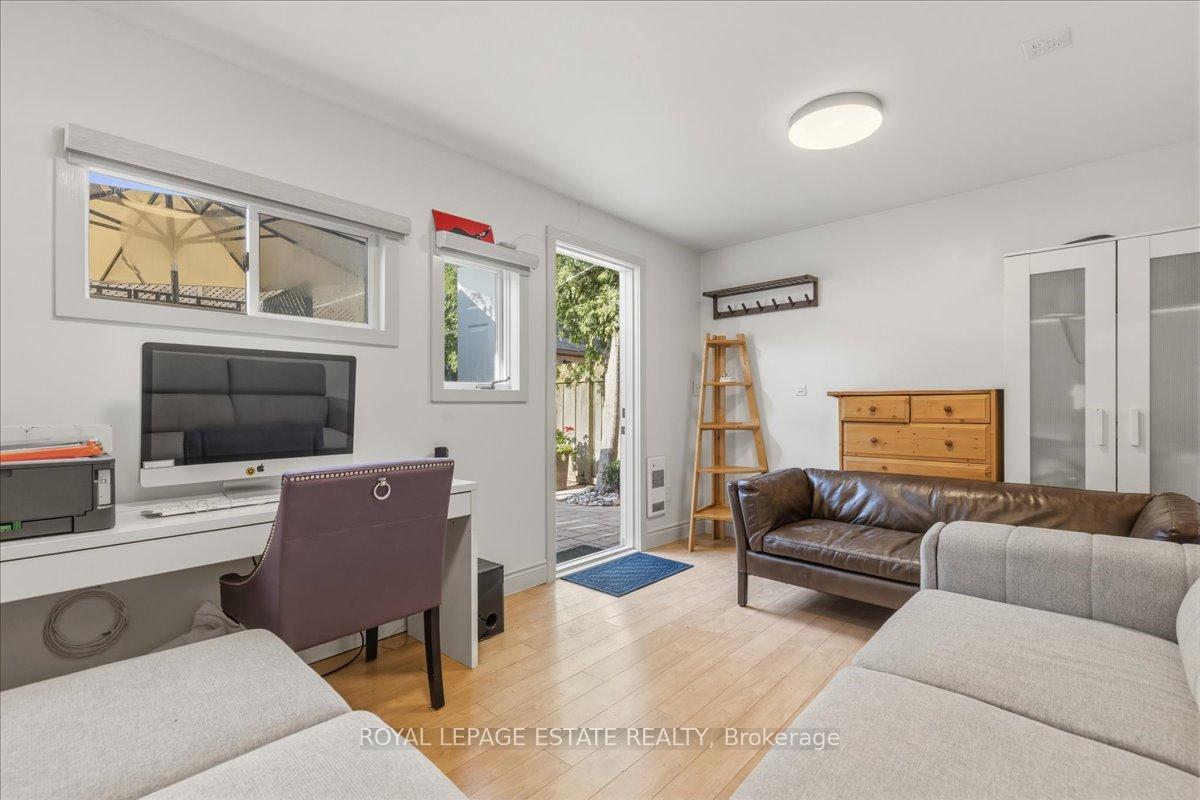 Photo 11 of 1398 Queen Street E, Toronto, Greenwood-Coxwell — HOMEH