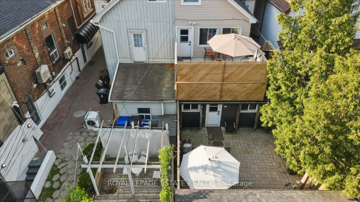 Photo 17 of 1398 Queen Street E, Toronto, Greenwood-Coxwell — HOMEH