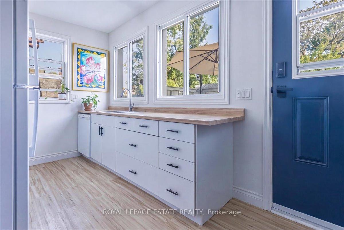 Photo 20 of 1398 Queen Street E, Toronto, Greenwood-Coxwell — HOMEH
