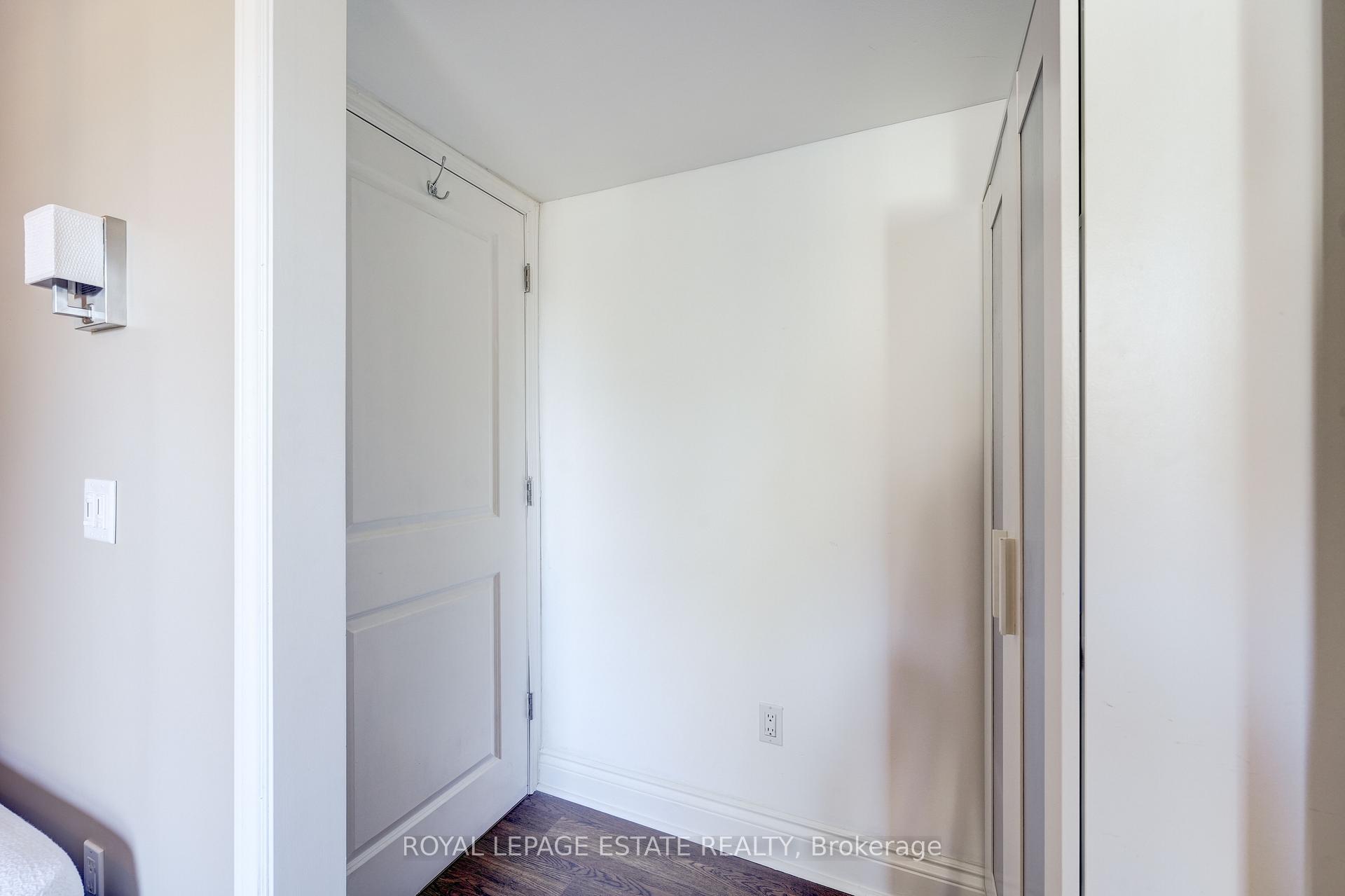 Photo 22 of 1398 Queen Street E, Toronto, Greenwood-Coxwell — HOMEH