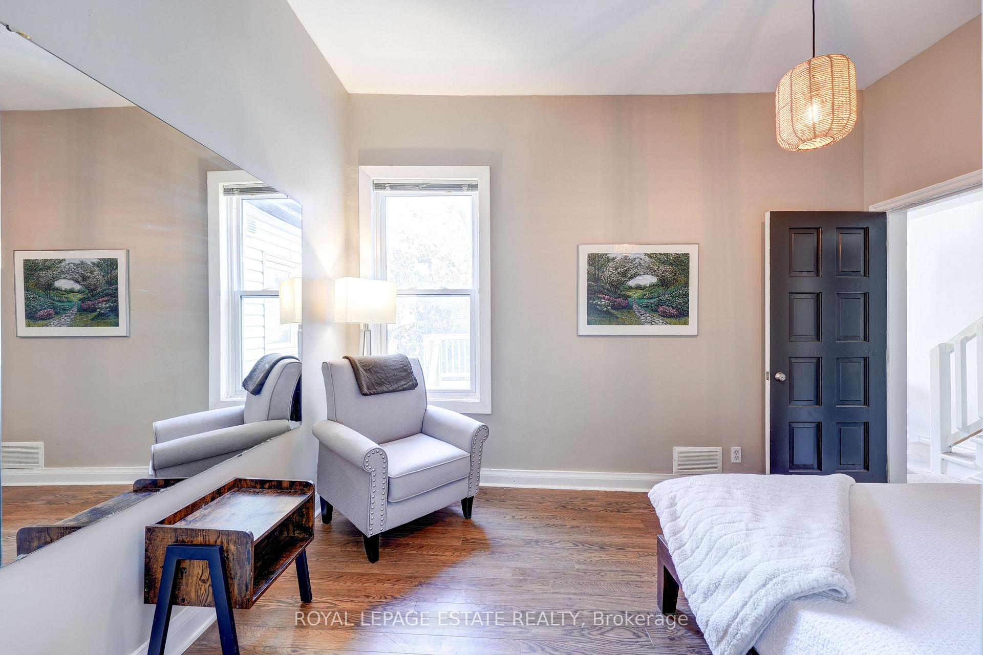 Photo 23 of 1398 Queen Street E, Toronto, Greenwood-Coxwell — HOMEH