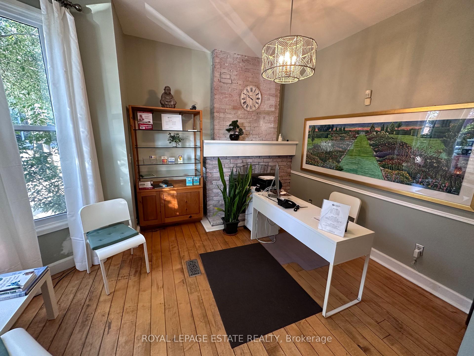 Photo 37 of 1398 Queen Street E, Toronto, Greenwood-Coxwell — HOMEH