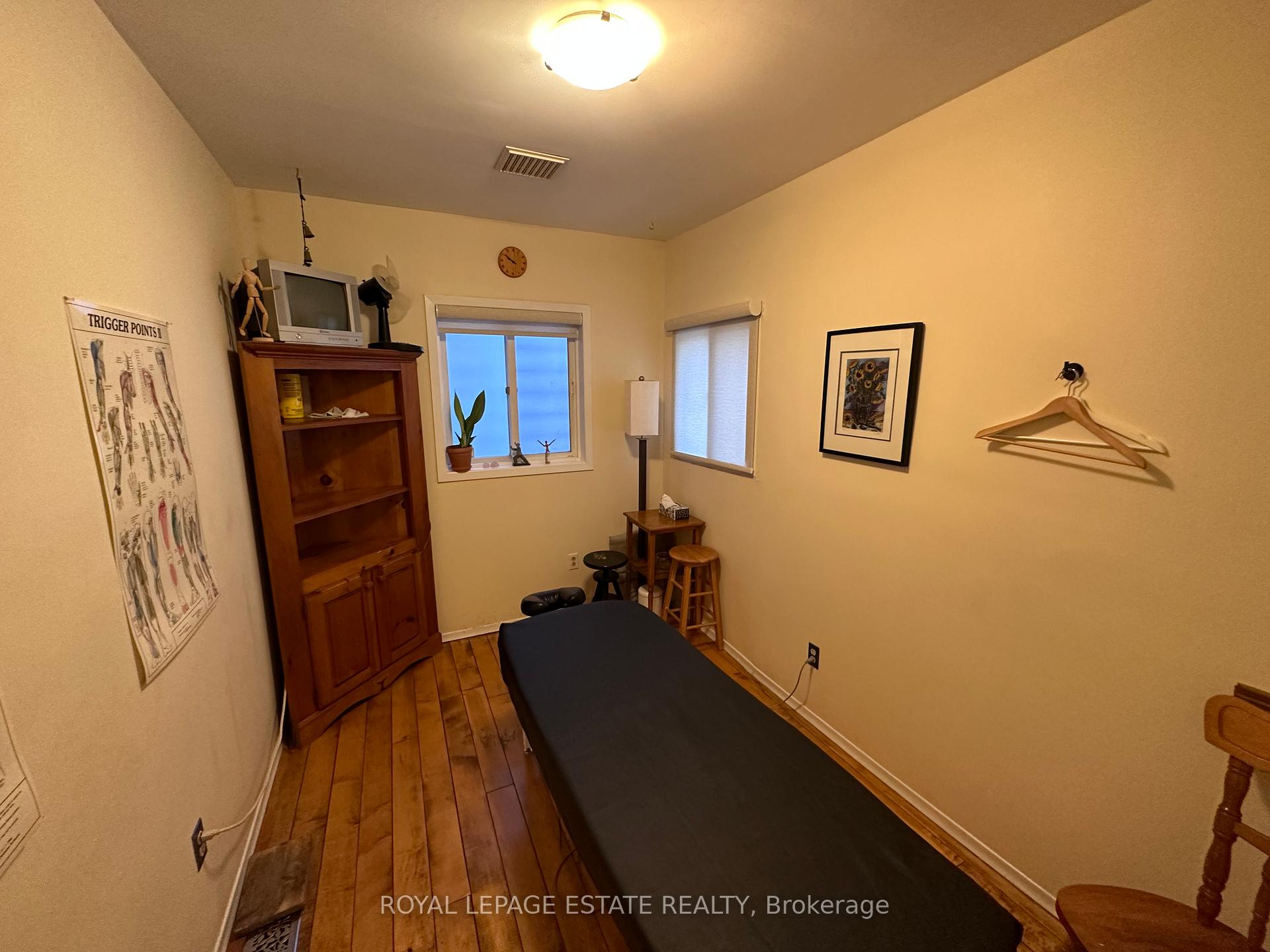 Photo 40 of 1398 Queen Street E, Toronto, Greenwood-Coxwell — HOMEH