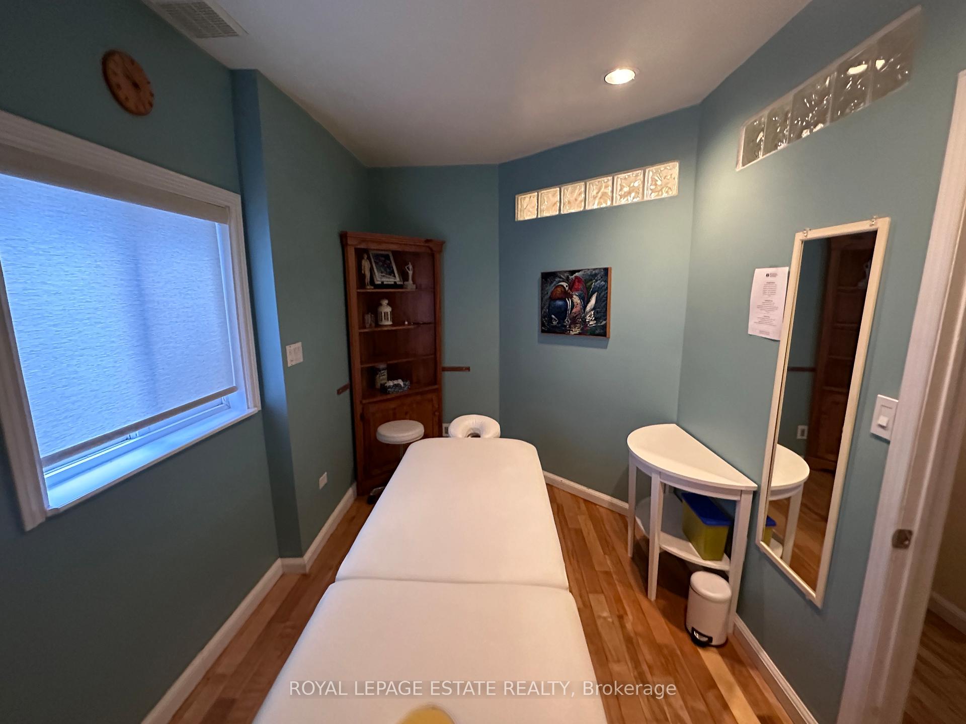 Photo 41 of 1398 Queen Street E, Toronto, Greenwood-Coxwell — HOMEH