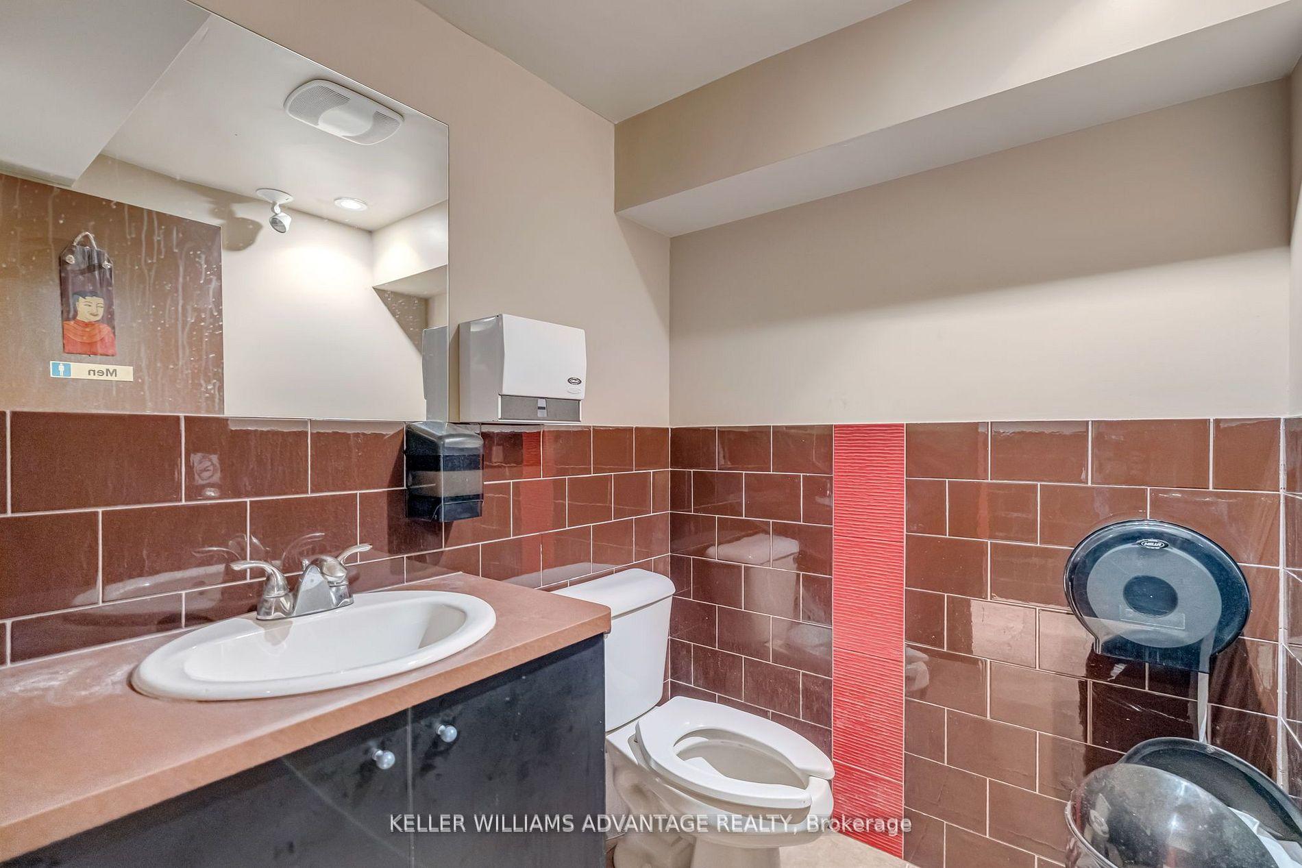 Photo 16 of 471 Danforth Avenue, Toronto, North Riverdale — HOMEH