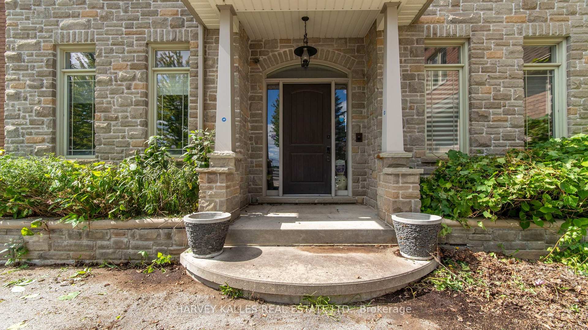 Photo 5 of 7472 Ashburn Road, Whitby, Rural Whitby — HOMEH