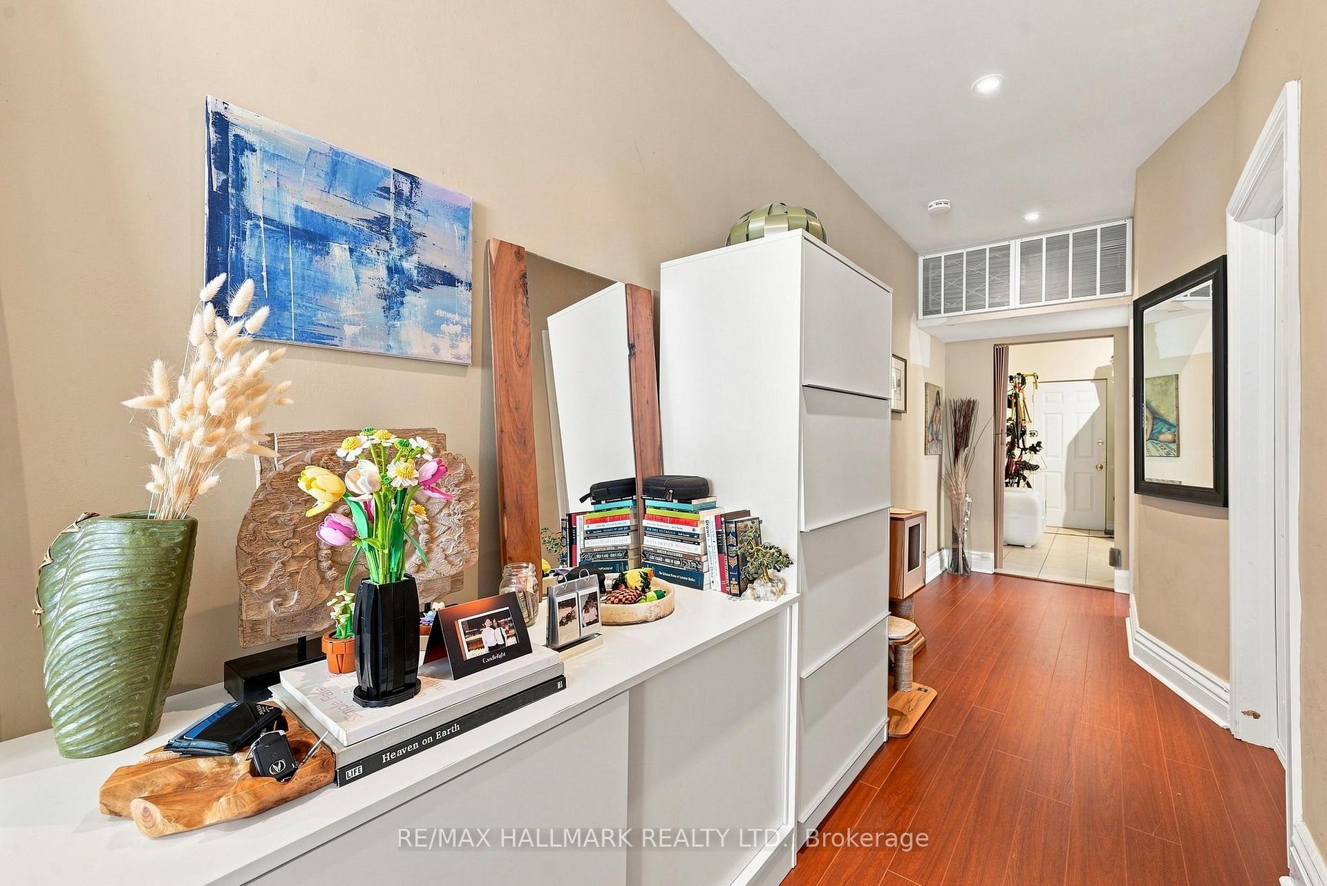 Photo 24 of 1568 Queen Street E, Toronto, Greenwood-Coxwell — HOMEH