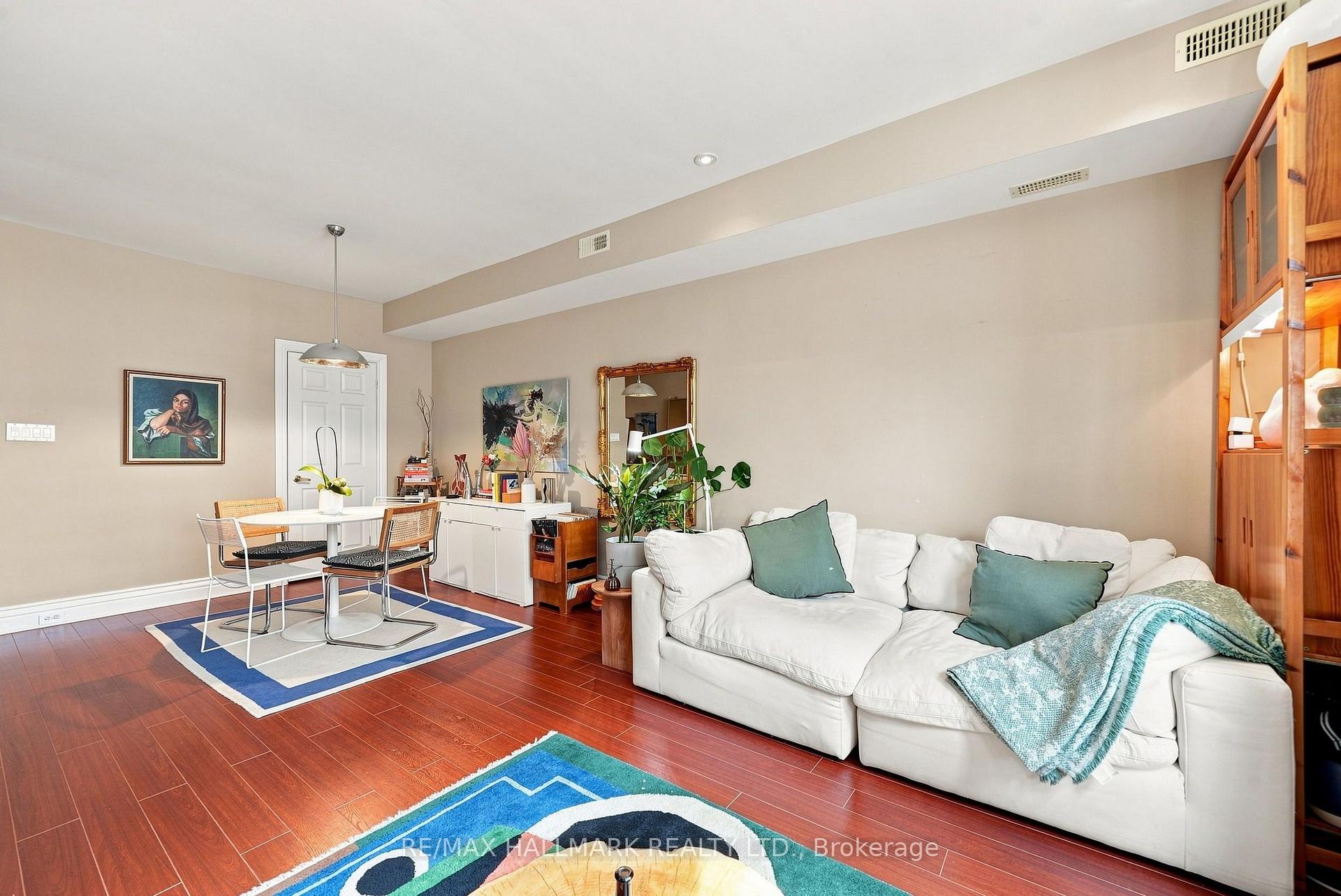 Photo 29 of 1568 Queen Street E, Toronto, Greenwood-Coxwell — HOMEH