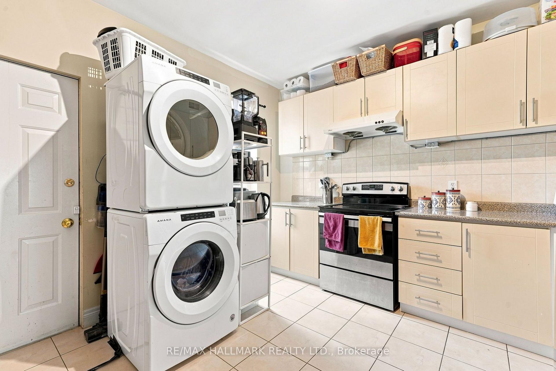 Photo 39 of 1568 Queen Street E, Toronto, Greenwood-Coxwell — HOMEH