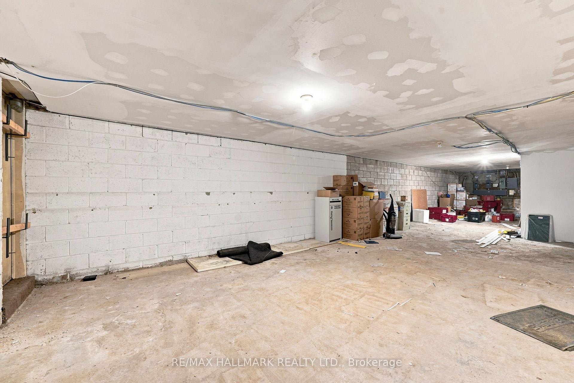 Photo 29 of 1485 Gerrard Street E, Toronto, Greenwood-Coxwell — HOMEH