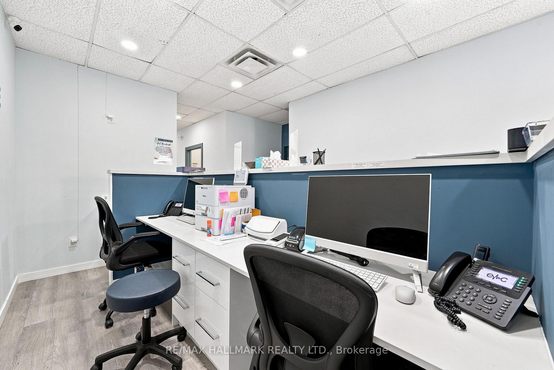 Photo 12 of 1487 Gerrard Street E, Toronto, Greenwood-Coxwell — HOMEH