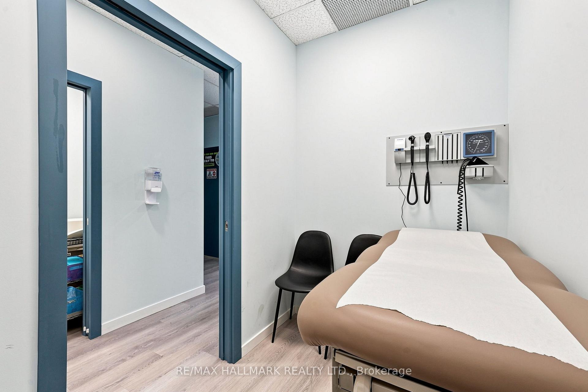Photo 21 of 1487 Gerrard Street E, Toronto, Greenwood-Coxwell — HOMEH