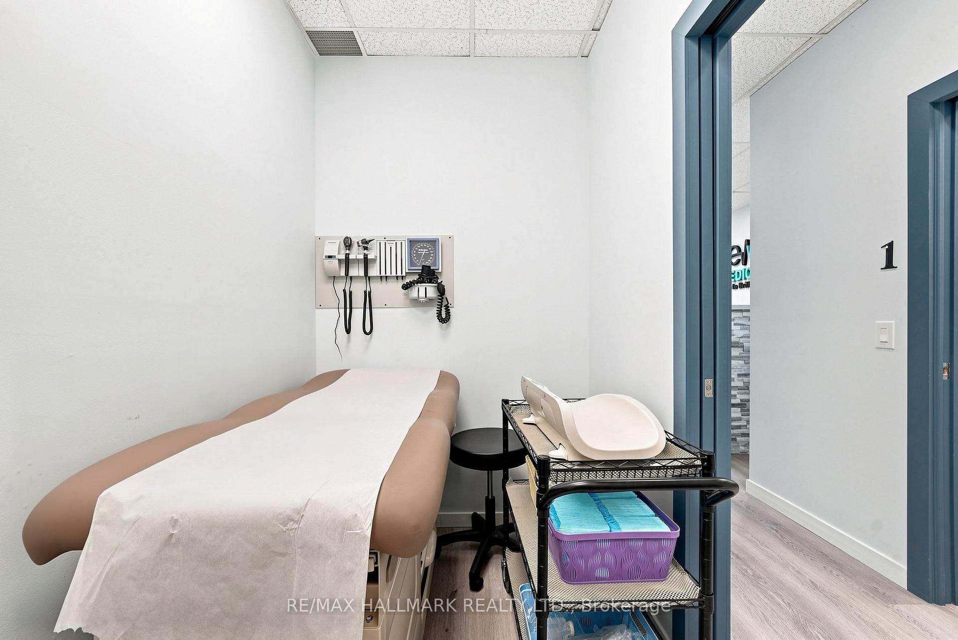 Photo 22 of 1487 Gerrard Street E, Toronto, Greenwood-Coxwell — HOMEH