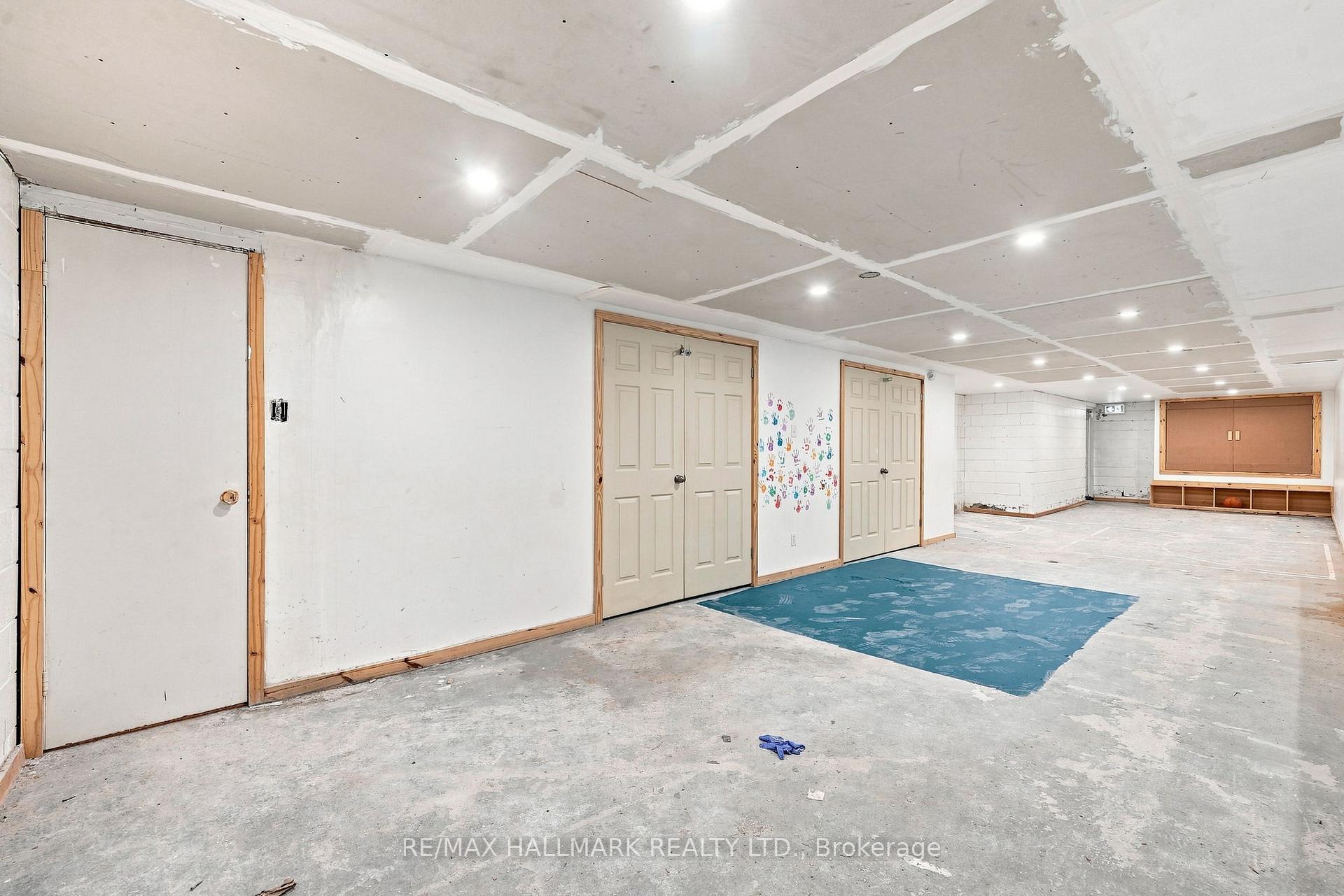 Photo 38 of 1487 Gerrard Street E, Toronto, Greenwood-Coxwell — HOMEH